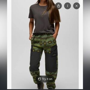 Prana Green and Black Cargo Hurricane Fleece Pants xs